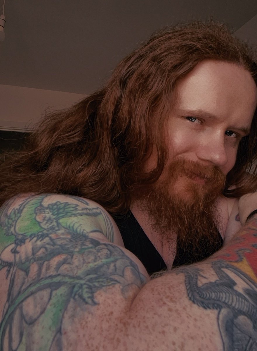 AuthorAltoft's tweet image. Morning, amazing people
Happy Friday!
I'm getting the rest of my tattoo finished today so I won't be around much
Have a great day!
Keep reading 😘