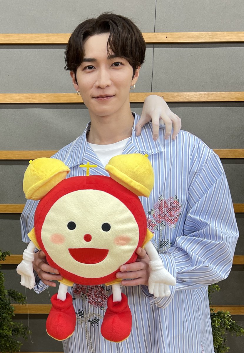 cx_mezamashi's tweet image. あす26日(土)の #キクエがキクヨ!は #渡辺翔太(#SnowMan) さん❣
お取り寄せできる絶品焼き肉を紹介👏
人気店の名物!希少部位のタン元や低カロリー高タンパク質で美容にうれしいダチョウの肉などこだわりのお肉が続々と登場🍖
公開したゾクゾクする映画の話も聞いたよ👻
7時20分ごろ放送予定⏰