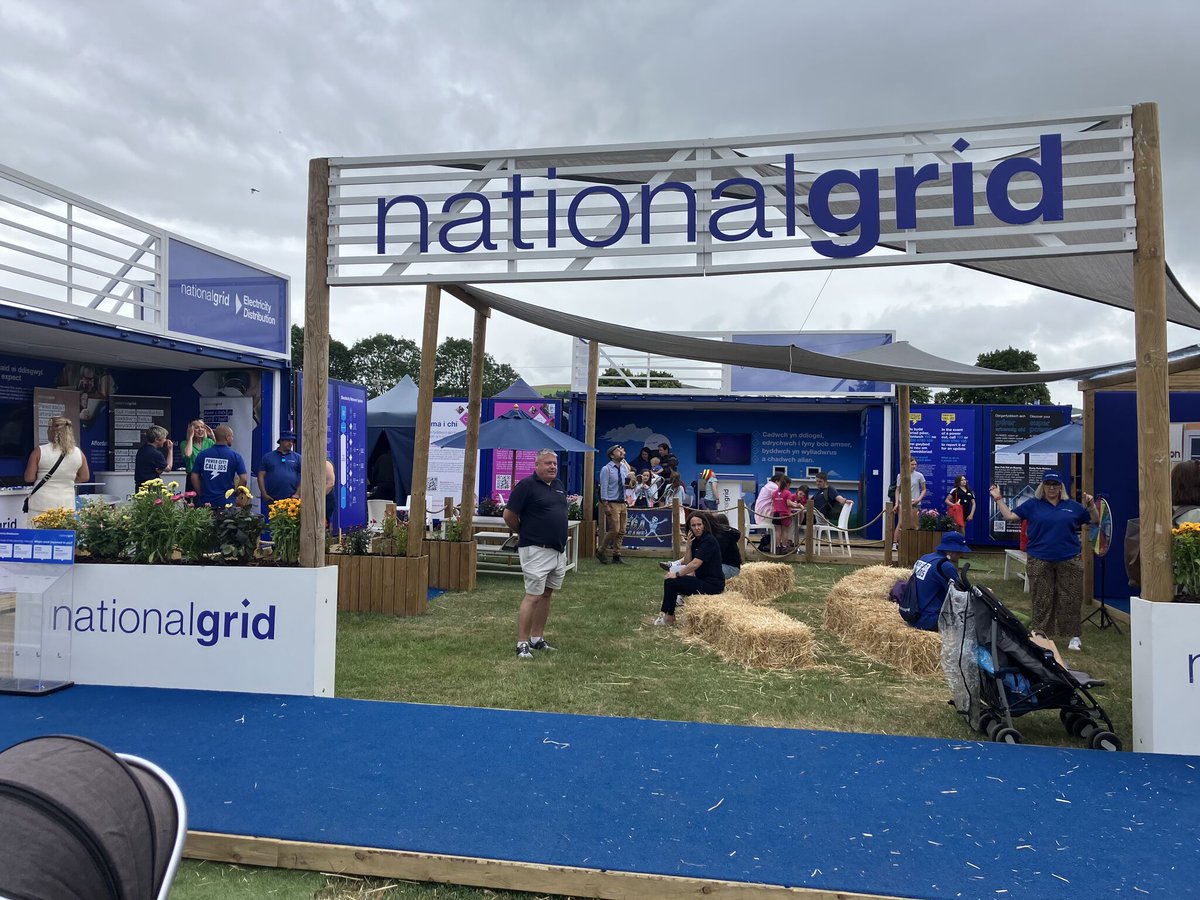 RUKCymru's tweet image. Busy few days at the #RoyalWelshShow taking the grid debate to the heart of rural Wales.
On Monday we attended an @ITVWales event with members of the Welsh Affairs Select Committee and today we hosted our own discussion in collaboration with @NFUCymru (National Farmers' Union)…