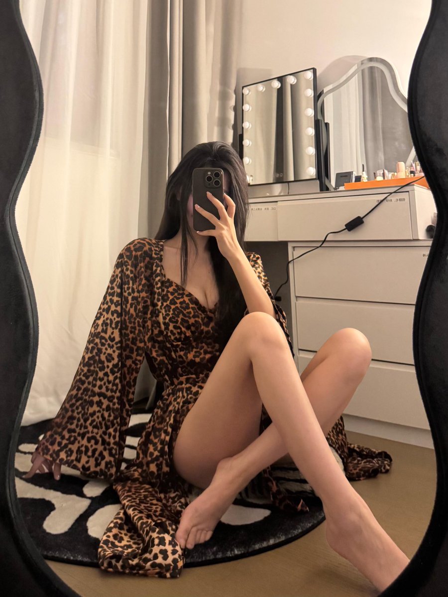 svn111s's tweet image. 人真正的价值在于不自讨没趣
#北京 #三里屯 人在三里屯哦