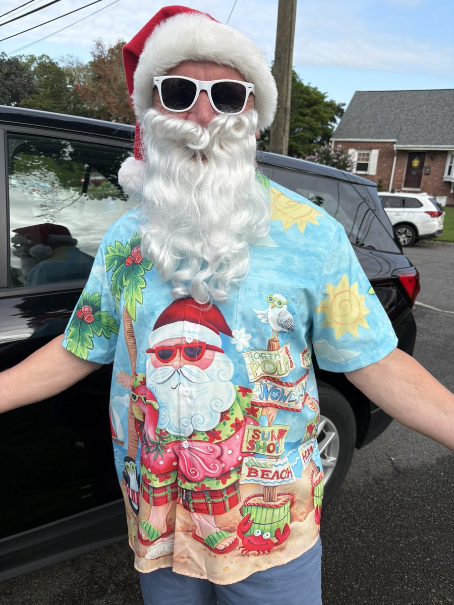 glennschuck's tweet image. Christmas in July baby! Who cares if it feels like 105 degrees today? @1010WINS
