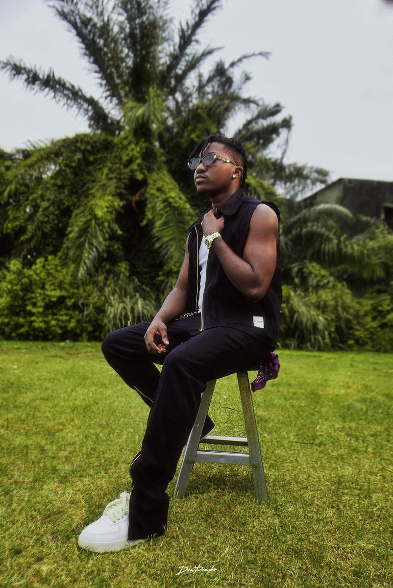 onlyloye's tweet image. 500k on Spotify I’m Grateful,THERES MORE TO COME 💐💜