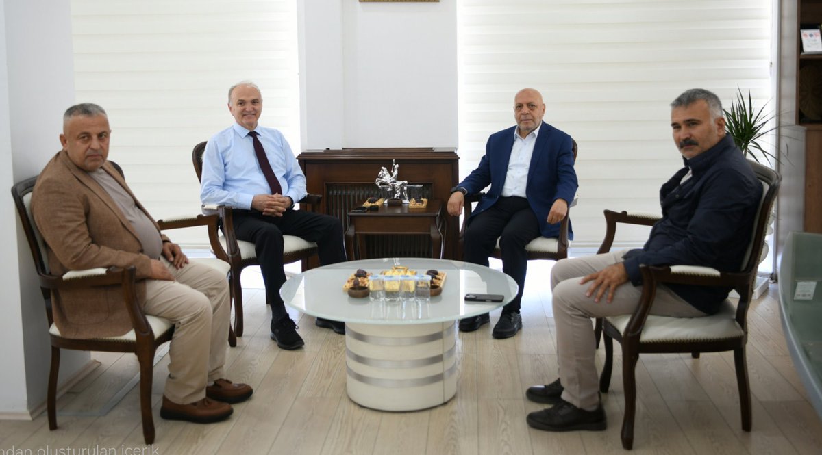 Arslan’dan, Düzce Belediye Başkanı Özlü’ye Ziyaret

Genel Başkanımız Mahmut Arslan, 25 Temmuz 2025 tarihinde, Düzce Belediye Başkanı Faruk Özlü’yü makamında ziyaret etti. 

hakis.org.tr/haberler.php?a…