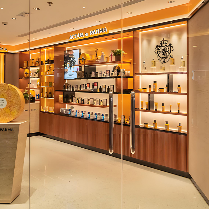 ONIShopfitting's tweet photo. ONI ⌘ ACQUA DI PARMA
Lux displays:
✓ Crystal + anti-fingerprint
✓ Smart LEDs
✓ Modular in 15min
👉 Gallery: https://t.co/EXA00uWl06
📩 DM for 3D sketch!
#LuxuryRetail https://t.co/vA34Zht04L