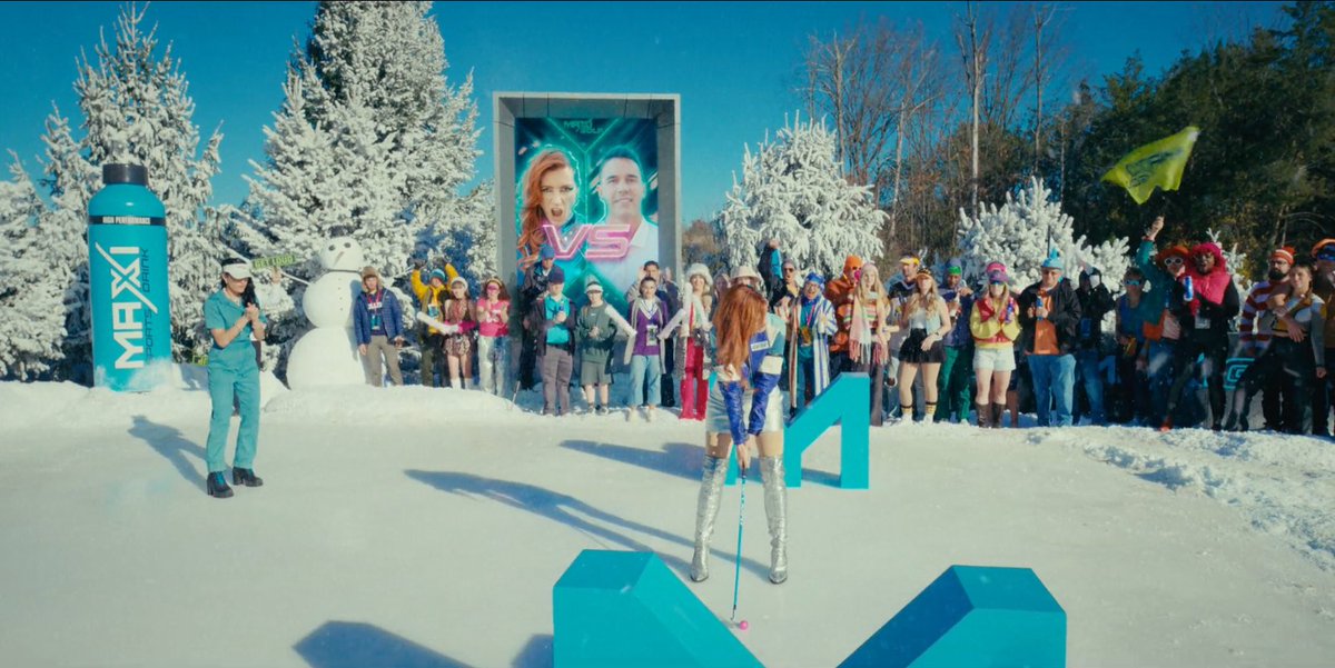 TussalDimon's tweet image. Becky Lynch in Happy Gilmore 2. #WWERaw #Netfix