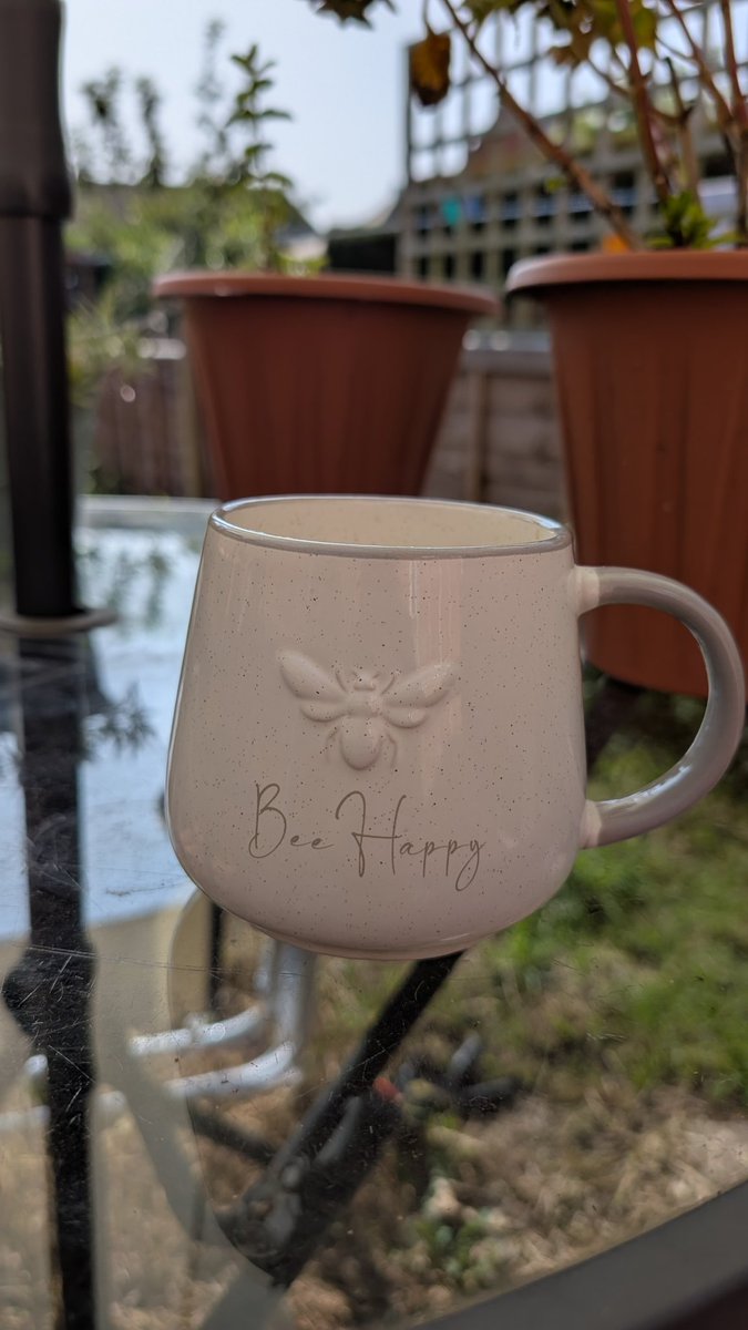 MirielSerindae's tweet image. "You've already had coffee."
I had one, yes, but what about second-coffee??