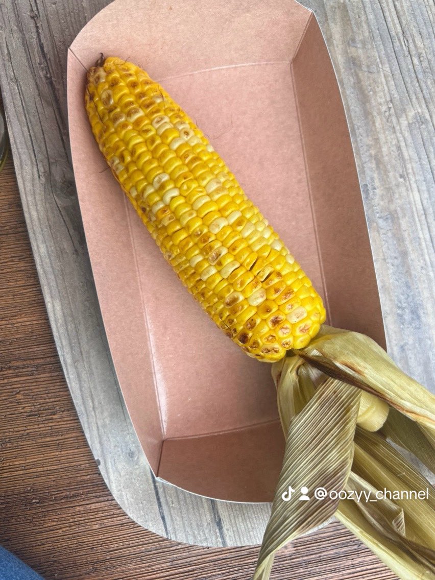 sumage127's tweet image. ジャングリア沖縄フード

🌽なんと1000円
高価過ぎるよ💦