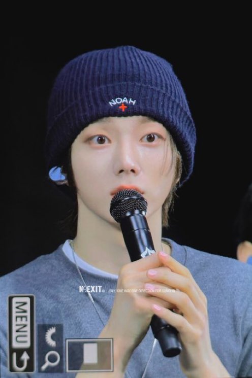 nyanghyeongje's tweet image. 못 나간다고요?