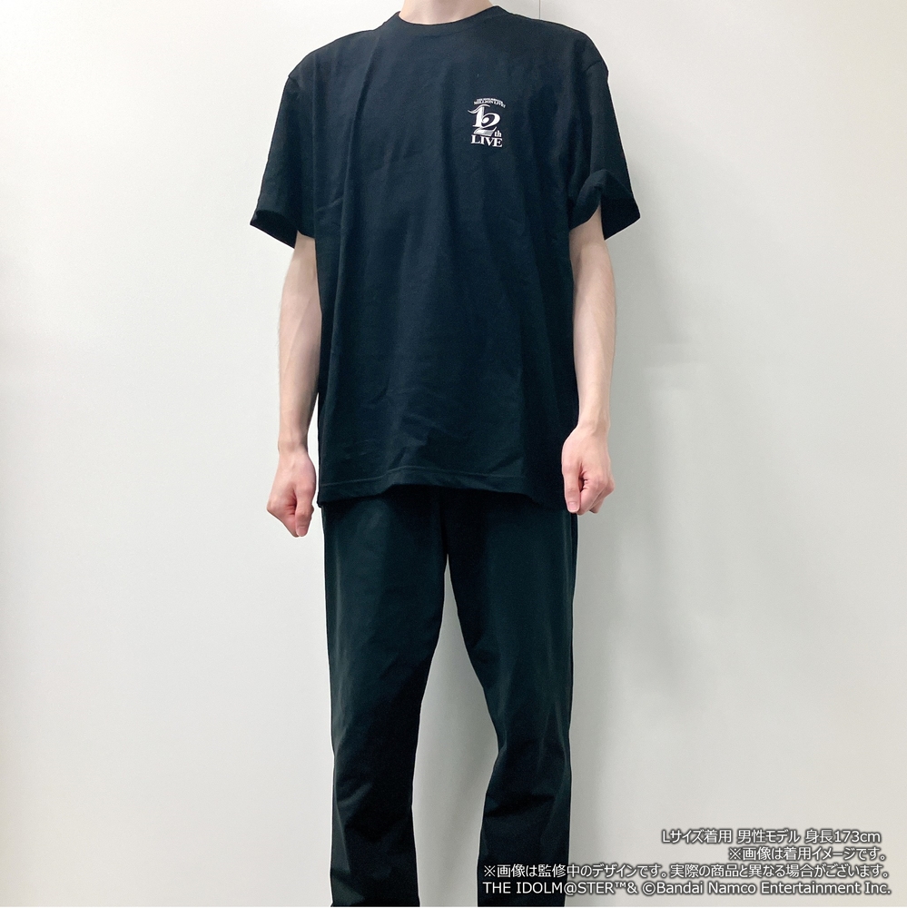 imasml_765PRO's tweet image. 🍃━━━━━━━━━━━━
#ミリオン12th イベントグッズ
事前二次販売実施中!
━━━━━━━━━━━━━🎼
胸元にイベントロゴが入った公式Tシャツ👕
背面には出演アイドルの名前が並んでいるので
記念にぴったりです✨
受注期間:8/3(日)まで
✧ご購入はこちら
shop.asobistore.jp/feature/ml12th