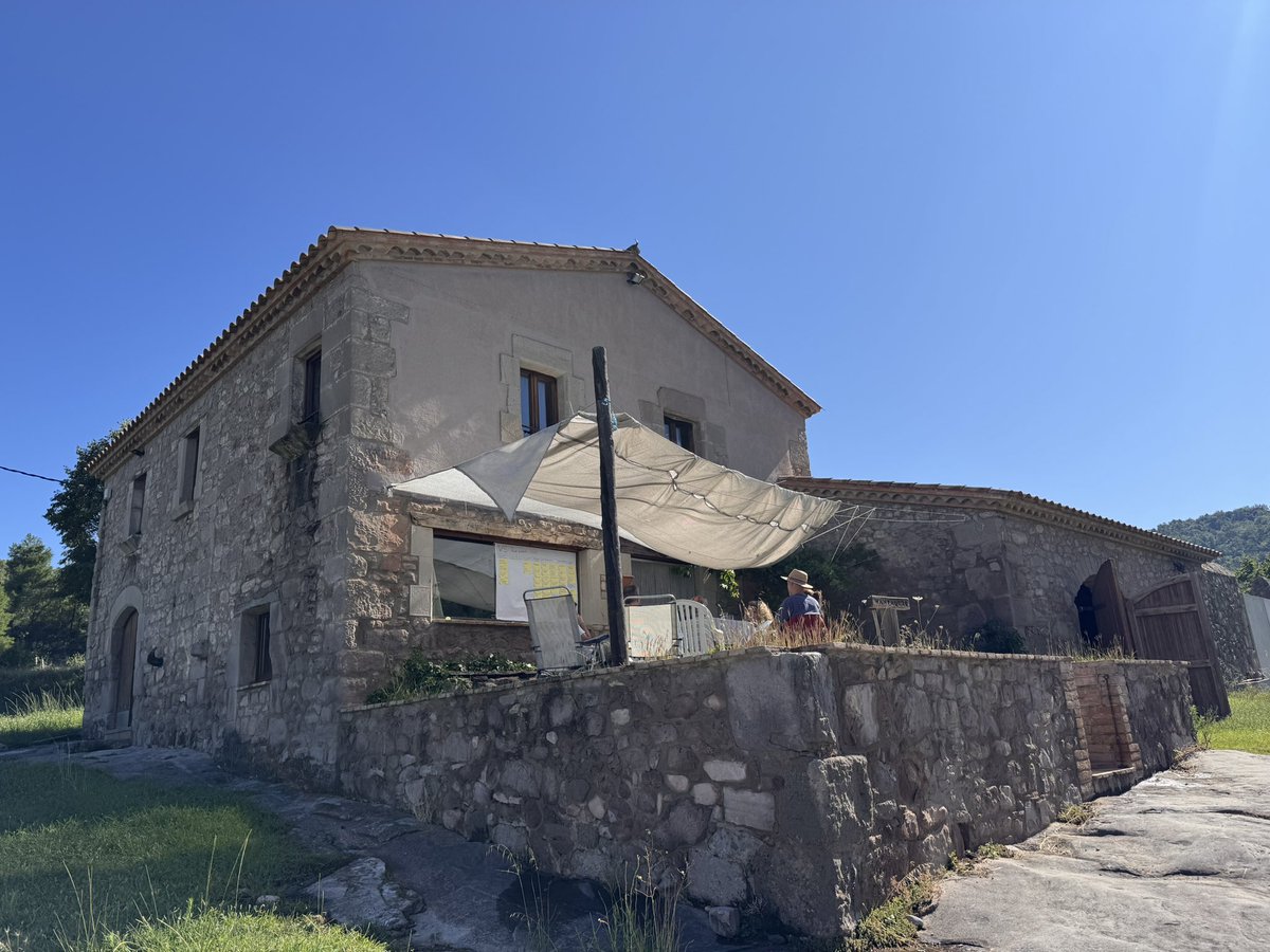 Vector_5's tweet image. Trobada anual #Vector5 en un entorn idíl·lic #CanManyaques: parlem d’estratègia, de missió…i sobre tot moment relacional, tan important per a les organitzacions