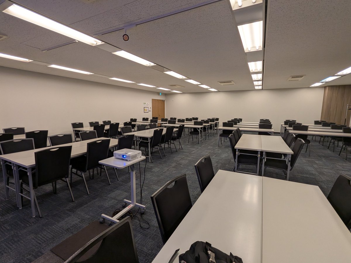 notf's tweet image. スタートアップらしからぬ激渋会議室ミートアップ。