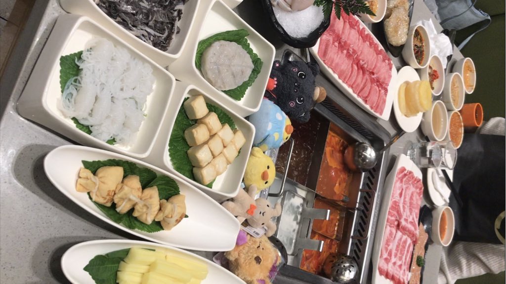 nakovo_'s tweet photo. 부산에서의 먹빵들 -!!😋 https://t.co/IGJGRN1RiL