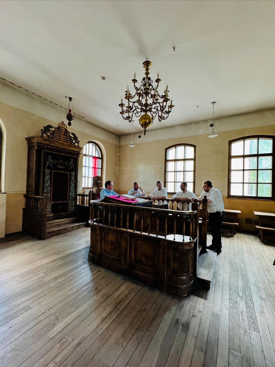 AuschwitzJCF's tweet image. Recently, we have been visited by a rabbinical group - part of the Holocaust Educational Trust - from the UK. Thank you!
#HolocaustEducationalTrust #HET #UKrabbies