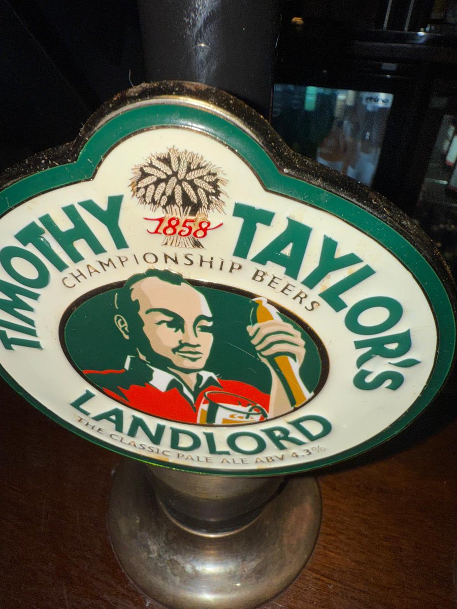 PrimroseHillHub's tweet photo. iLPH Loves an after work #FridayEvening at the Engineer! Great management and #TimothyTaylors and a good #pintofguinness ! Super local! #EngineerPub #AfterWork #FridayEvening #Pub #TimothyTaylors #Guinness #Beer #Local #LocalNews https://t.co/bZyZEQ4ImH
