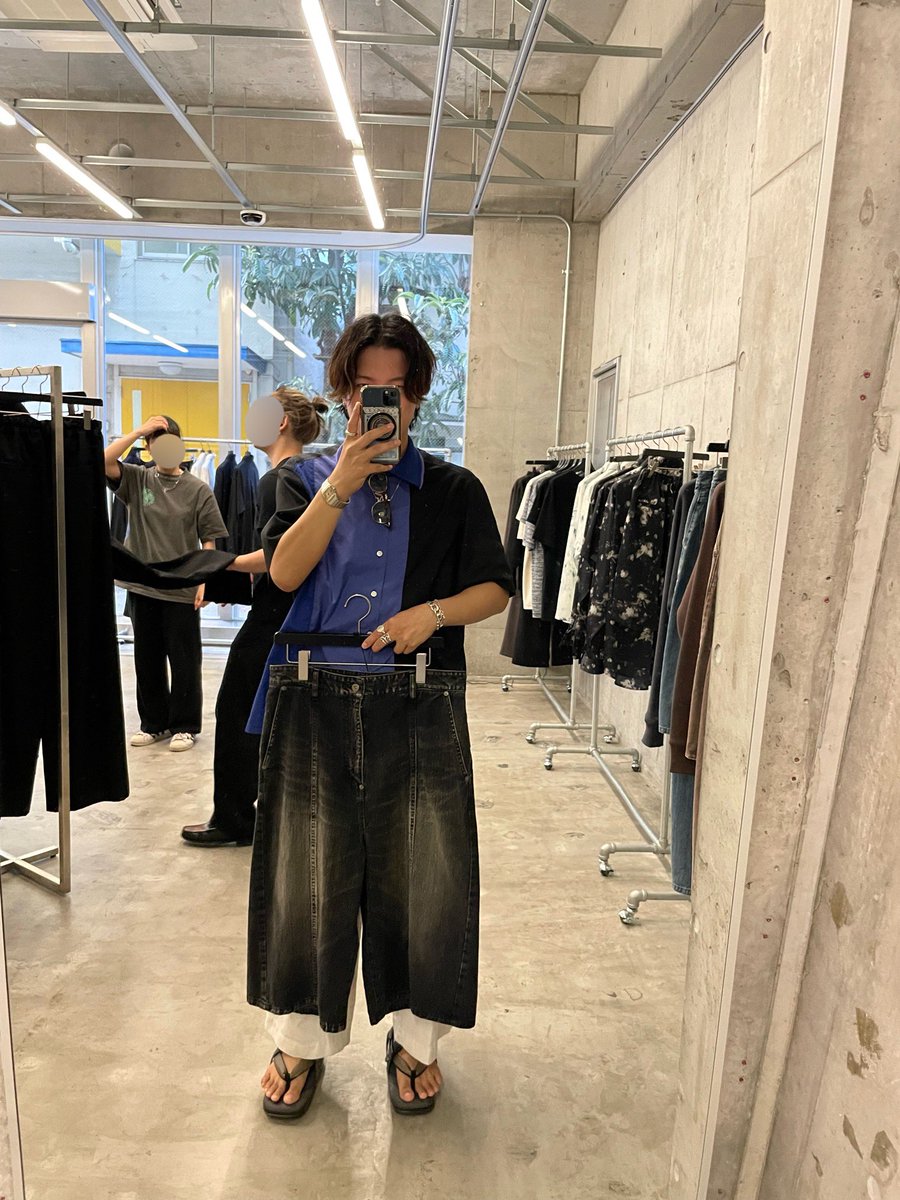 x_missiy's tweet image. 昔から好きだったブランド展示会に
念願のご招待を頂きお邪魔して来ました👏

ジョーツがカッコ良すぎて
ブラックとインディゴの2色オーダー👖