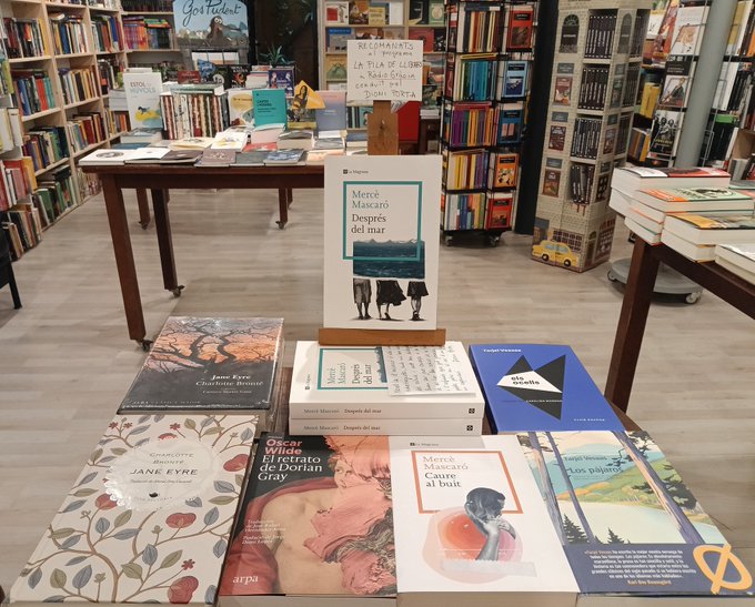 Obaga Llibreria (@obagallibreria) on Twitter photo Llibres recomanats al programa #piladellibres conduït pel Dioni Porta a Ràdio Gràcia! Llibres recomanats al programa #piladellibres conduït pel Dioni Porta a Ràdio Gràcia!