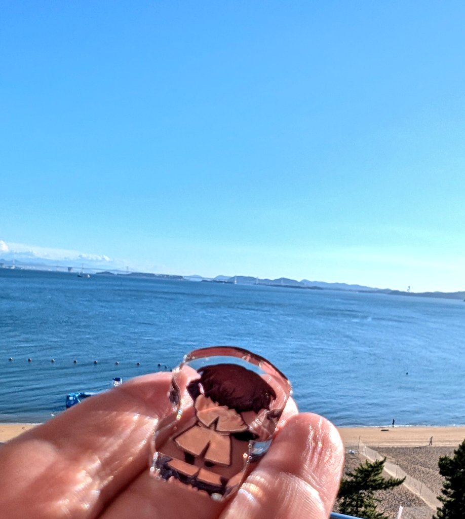 Chigiri_idv's tweet image. 館長さん海だよ……あ、もう分かんないか！