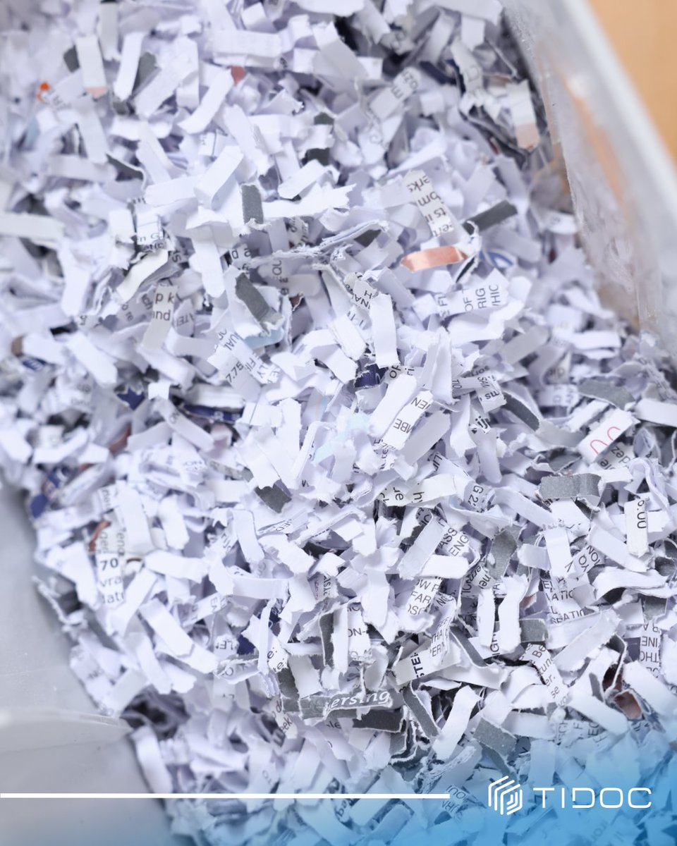♻️La destrucción documental utiliza métodos que garantizan que la información confidencial no pueda recuperarse.

🚮Porque no basta con tirar documentos o borrar archivos. 

⚠️ ¿Sabías que un proceso mal gestionado puede suponer un riesgo legal y de imagen para tu empresa?
#Tidoc