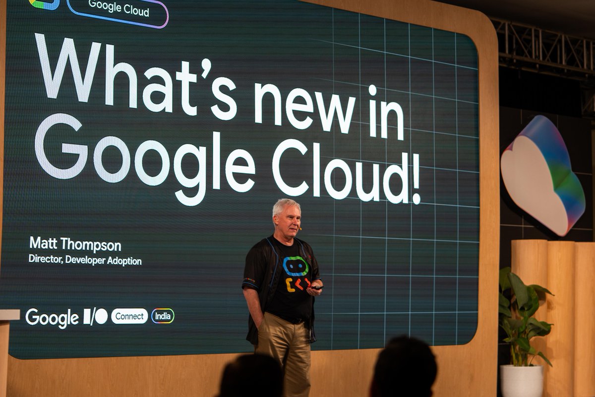 GoogleCloud_IN's tweet image. India, what a turnout at #GoogleIOConnect this year! ๐ฅ We saw some of the brightest minds come together to explore the future of #AI โ and we're excited to see you use the latest tools to power your next breakthrough ๐ Check out some highlights from the event ๐๐ผ