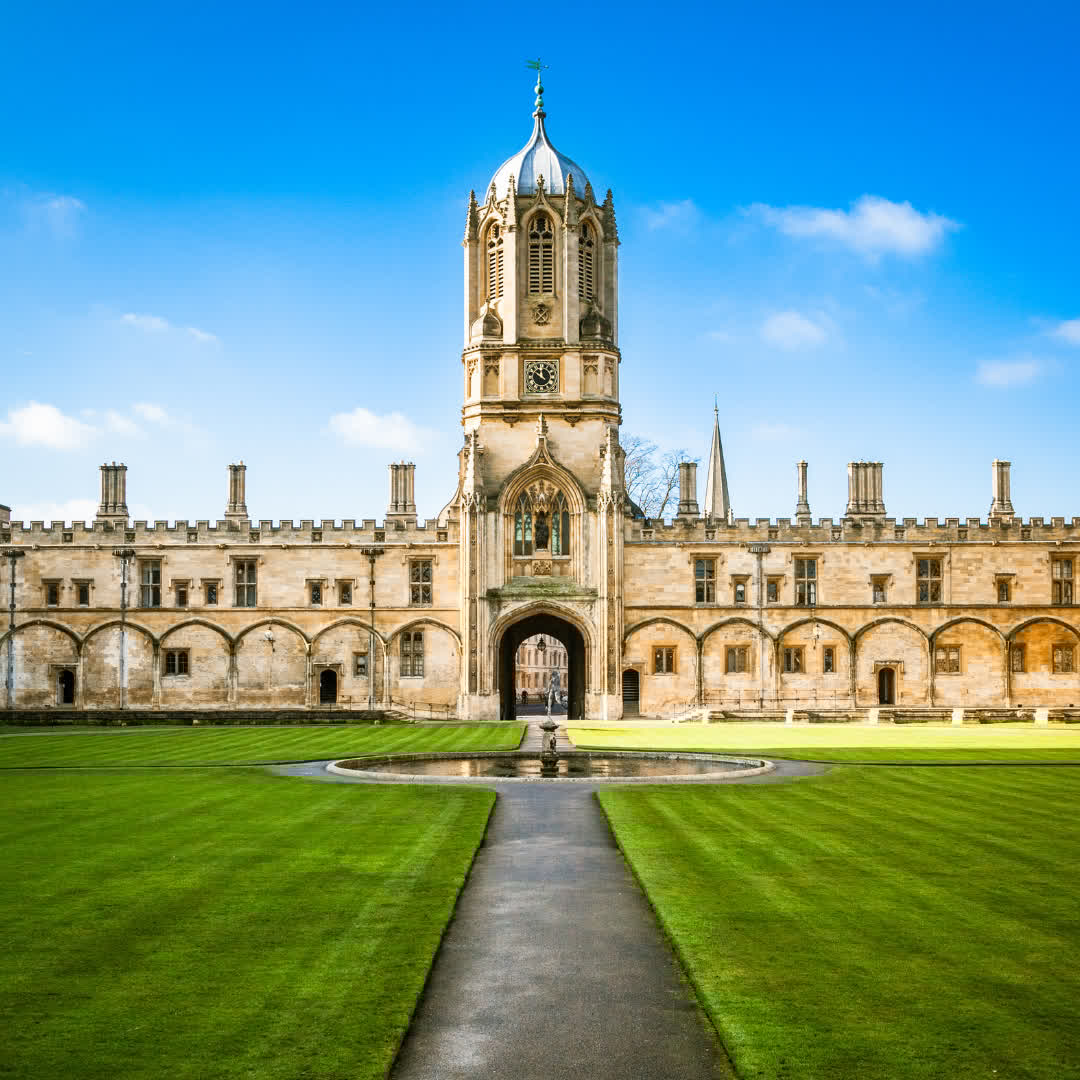 ExperienceOx's tweet image. Book a self-guided multimedia tour of the iconic @ChCh_Oxford - one of #Oxford University's largest colleges. π¨βππ
Find out more β‘ bit.ly/3bJnN35
Image 3 Β© Ralph Williamson
#ExperienceOx #OxfordUniversity