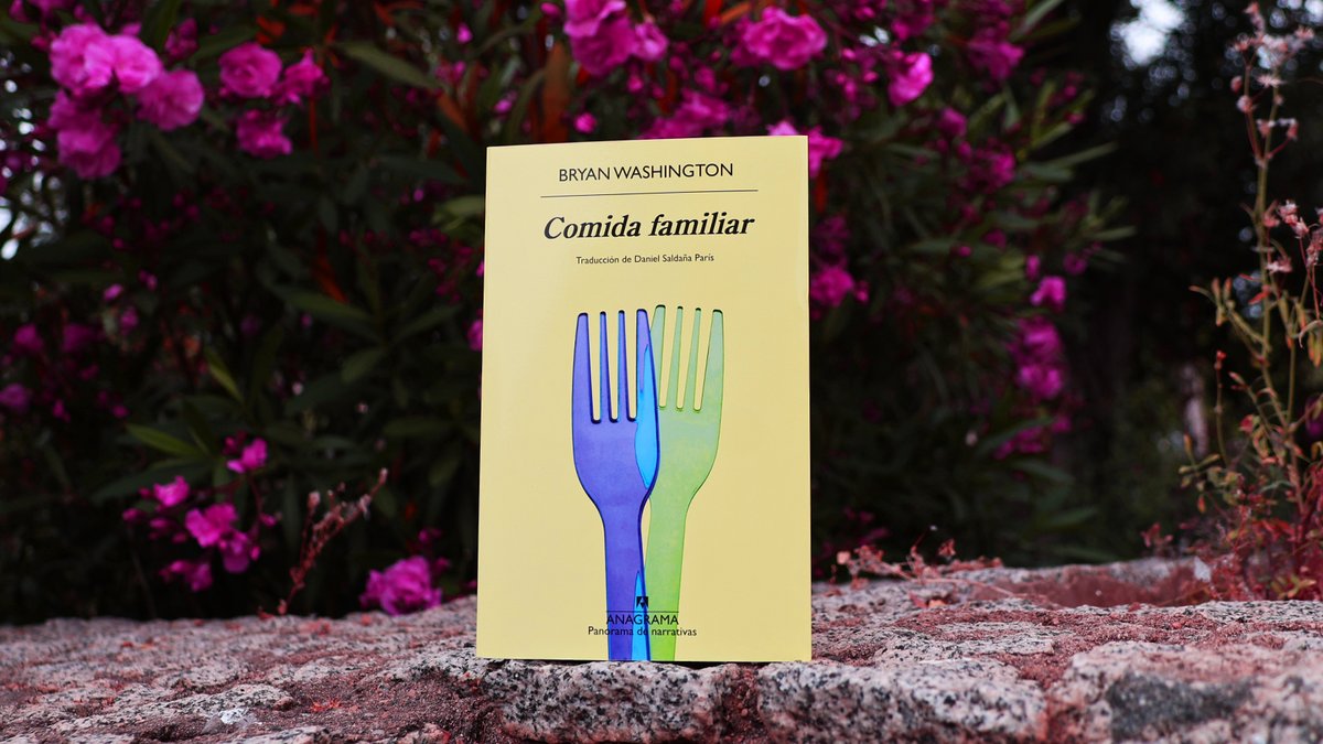 AnagramaEditor's tweet image. "Hacía mucho tiempo que no leía una novela LGTBIQ+ tan fresca, tan libre en todos los sentidos. Comenzando por el lenguaje."
'Comida familiar', de Bryan Washington, en @zendalibros: ow.ly/g27m50Wuvt9