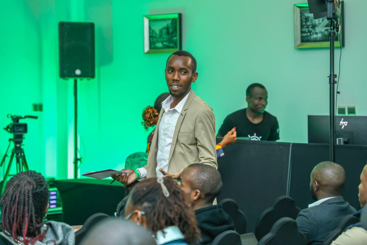 _austine2021's tweet photo. 🚀 Innovation begins here! MPESA Sokoni Festival is live in the Mountain region. Join us to unlock growth strategies for your business. Watch now &amp; grow with Safaricom Business!
🔗 https://t.co/X4eDtmwMby
#MPESASokoni @SafaricomPLC https://t.co/1KMFGdErtA