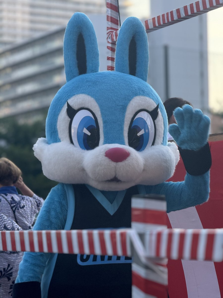 TUBCofficial's tweet image. 【#TUBCイベント 参加情報】
7月26日(土)〜27日(日)に、深川五中で実施される「豊洲町会納涼盆踊り」にてTUBCがブースのお手伝いさせていただきます🏀
ユナイトは、26日遊びに行くよ🐰
<ユナイト登場予定>
①17:00〜17:15頃
②18:45〜19:00頃
※時間は変更になる可能性がございます…