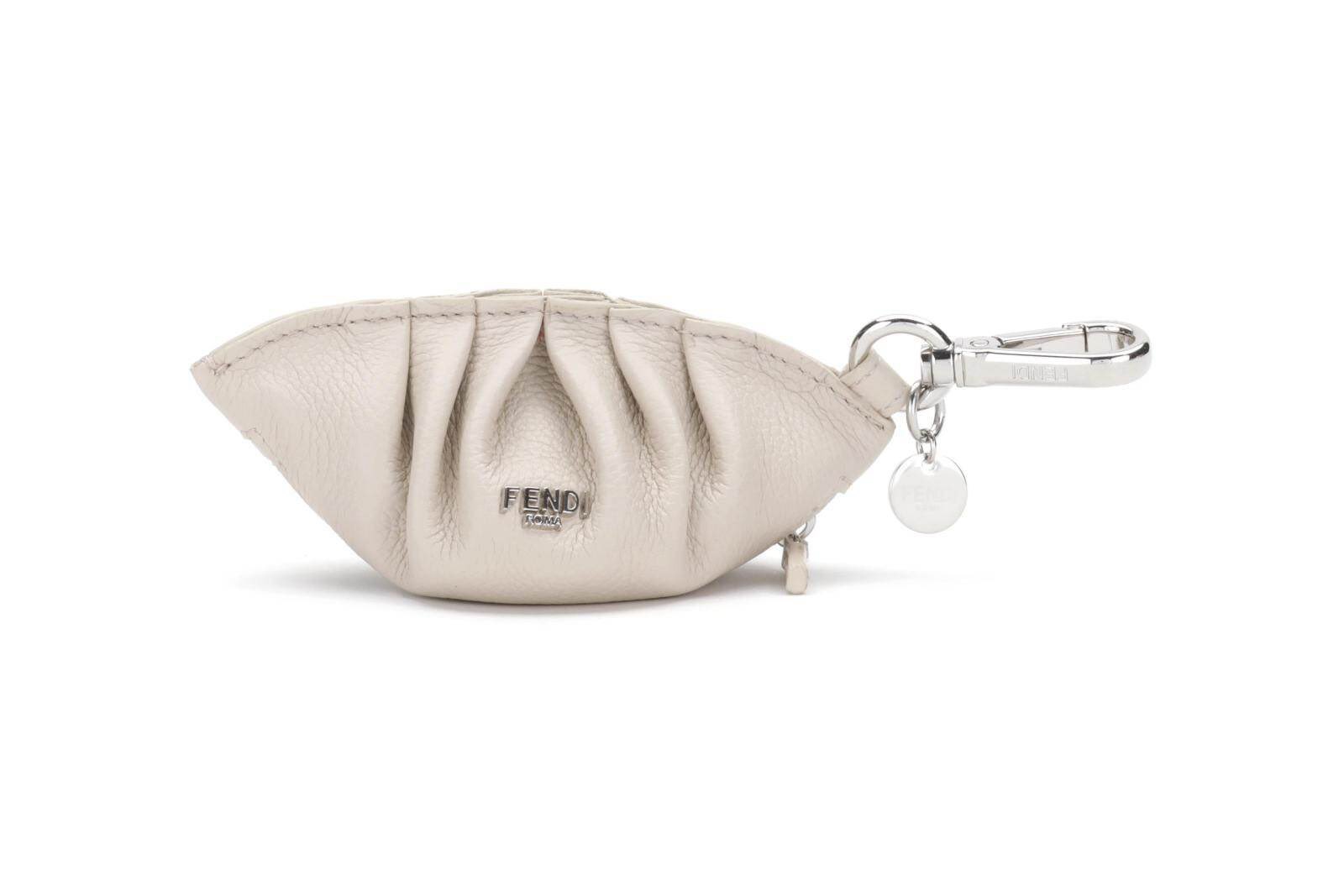 ☆FENDI バッグチャーム☆ フェンディのバッグチャーム - りんご＆ふんわりパイナップル