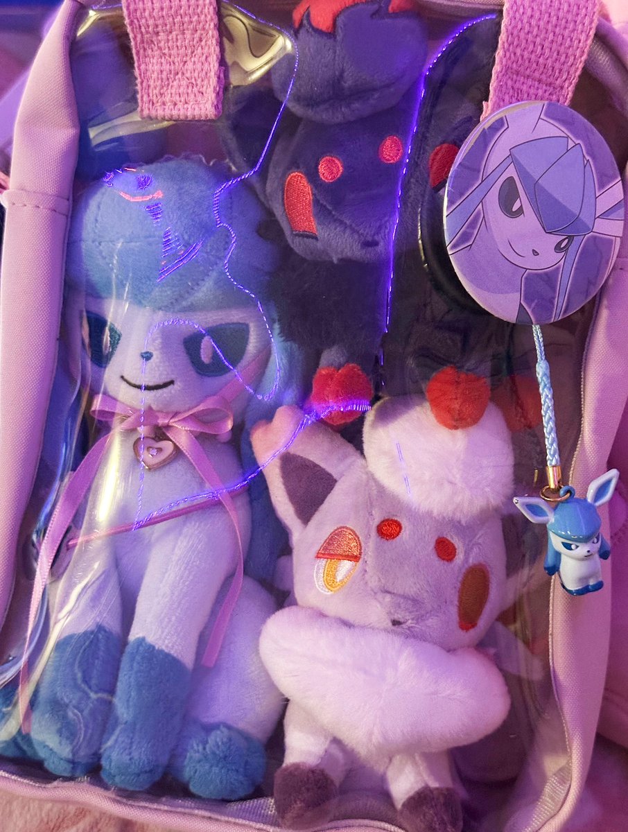 glaciekitty's tweet image. they are going on an adventure soon