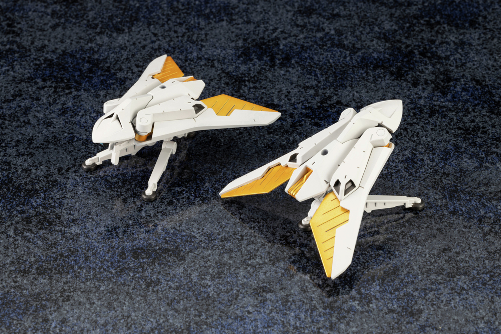 Hexagear_team's tweet image. 【ご予約受付中】オルタナティブ クラウドシェイプ
“オルタナティブ”シリーズ最新作は、偵察用UAVをモチーフにした小型飛行ヘキサギア「クラウドシェイプ」!
1キット2体セットで、グライダー、シールド、扇など、様々なアレンジが可能です!
kotobukiya.co.jp/product/detail…
#ヘキサギア