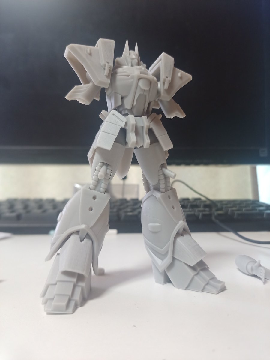 SylphKiku's tweet image. WF2025夏出展します!!!!!
3-29-13です!!
新作 鉄巨人ガリアン
まだ塗装完成していません!!
何とか間に合えば販売します!!!