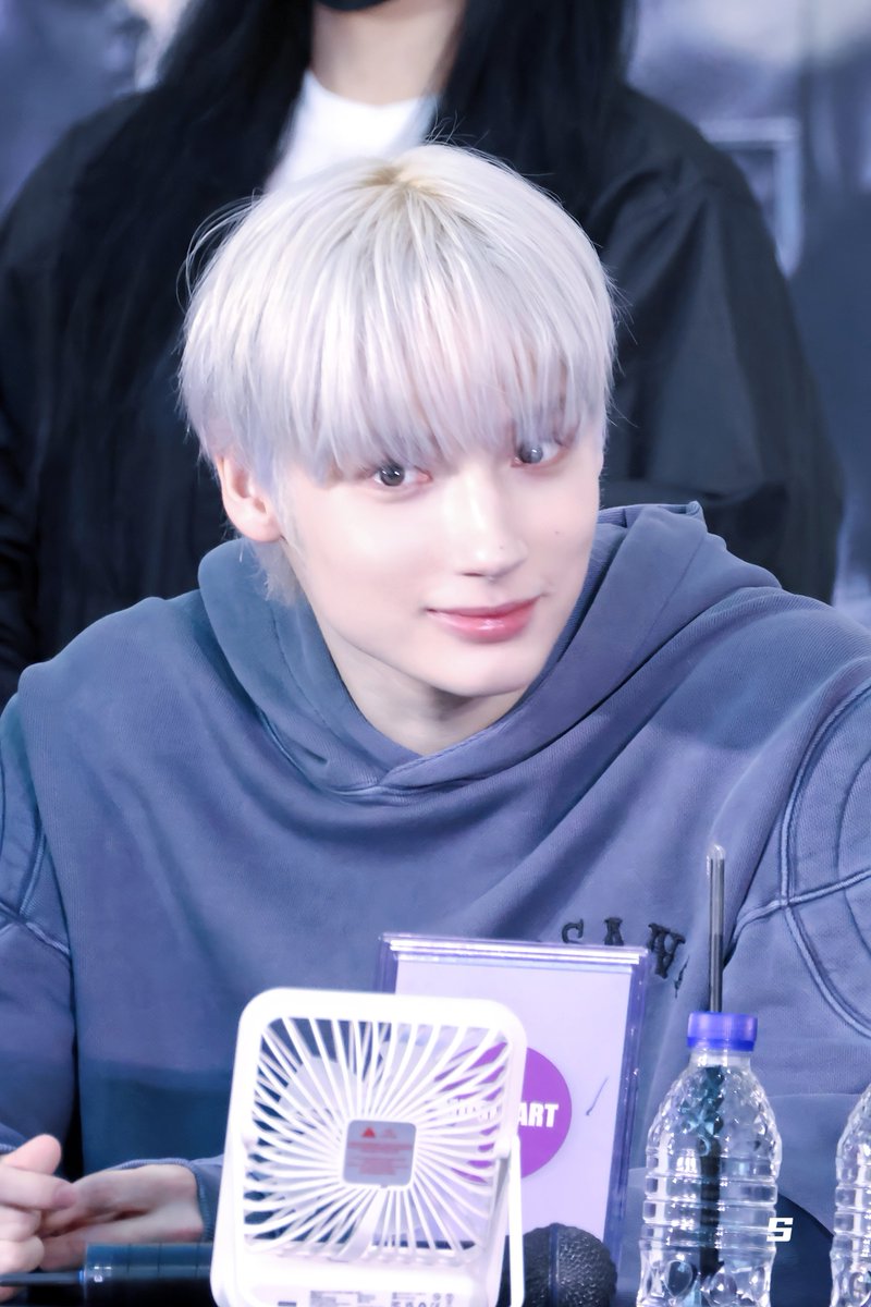 rrittta77_ss's tweet image. 250723
#TXT #휴닝카이 #HUENINGKAI
#TOMORROW_X_TOGETHER
#투모로우바이투게더