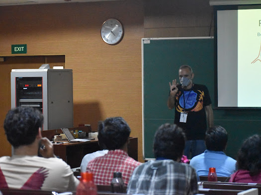 camp_course's tweet image. CAMP + Upinder Bhalla = Classic combo! 🌟
Grateful to Prof. Upinder S. Bhalla for enriching #CAMP2025 with his insights on multiscale brain computations and for the MOOSE tutorial with Dr. Subhasis. CAMP feels complete with his presence.