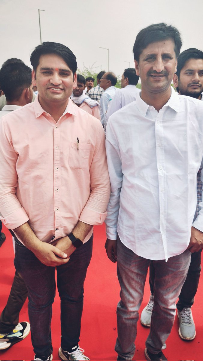 tejsinghkhawda's tweet photo. जन-जन के लाडले राजस्थान कांग्रेस के महासचिव श्री @IndrajGurjarinc  जी आपको जन्मदिन की बहुत बहुत बधाई एवं हार्दिक शुभकामनाएं 🎂 💐🌹 🎉👑 🙏 भगवान श्री देव नारायण से आपके उत्तम स्वास्थ्य एवं दीर्घायु जीवन की मंगलमय कामना करता हूं। 🙏 🥰 https://t.co/yiP9yVQrlT