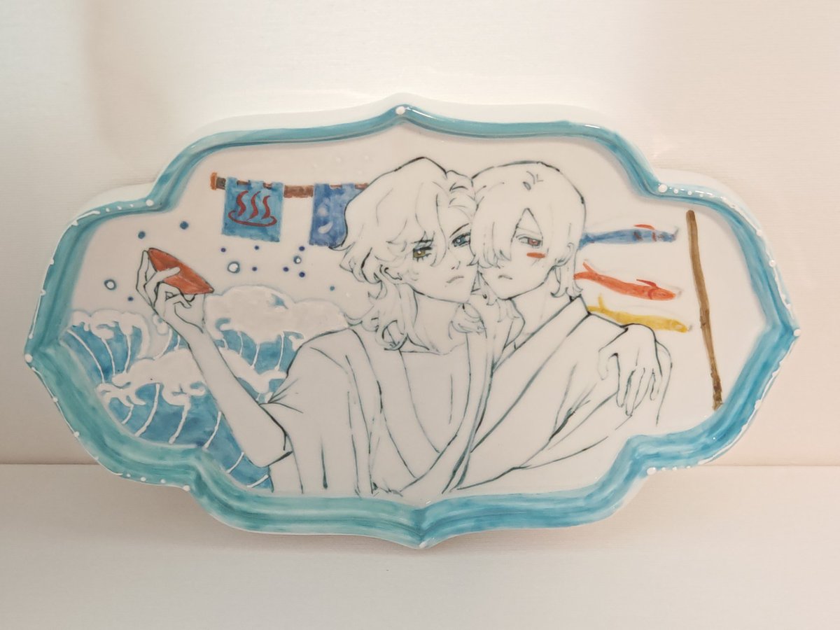 scrrrsus's tweet image. plate🍰