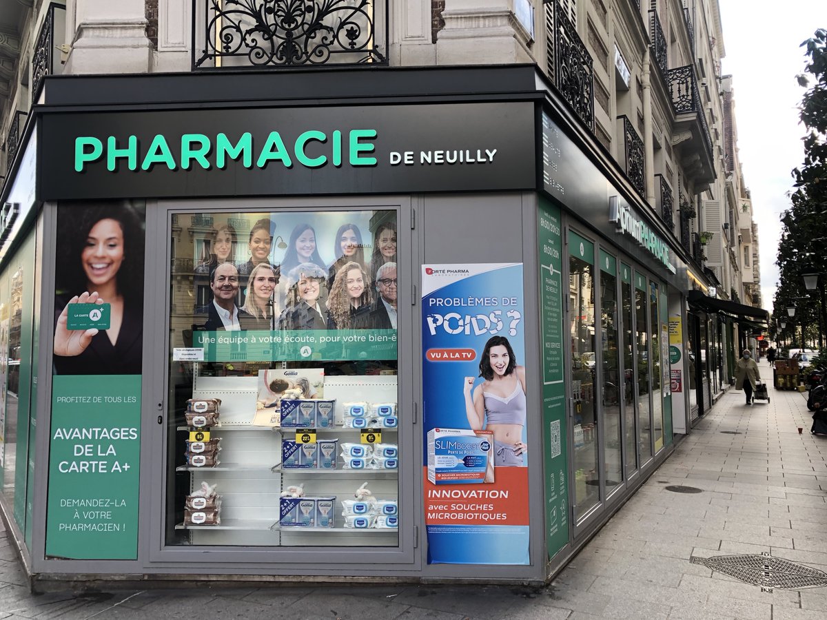 La pharmacie de Neuilly est de garde ce dimanche 27 juillet.  

📍 43, rue de Chartres 
📷  01 46 24 03 24  

Toutes les gardes médicales et numéros d'urgence sur le site de la Ville : neuillysurseine.fr/page/urgence-e…