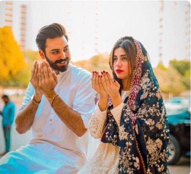 Zara_khan78's tweet image. ہر عورت تمہارا پیسہ دیکھ کر نہیں بکتی🥹😓
کچھ شہزادیوں کو جیتنے کے لیے تمہیں ترازو کے پلڑے میں دولت نہیں😍💗
عزت کی مقدار بڑھانی ہوگی🥰💖