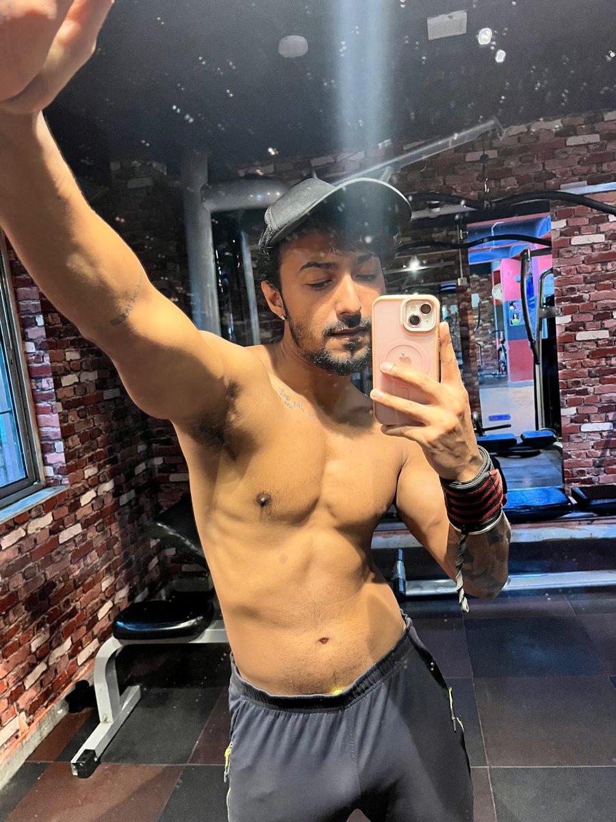 Sayan Bhowmik tweet media