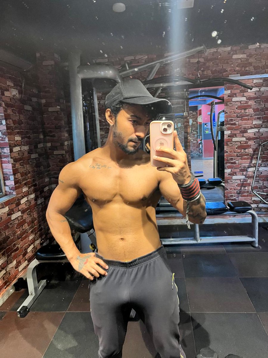 Sayan Bhowmik tweet media