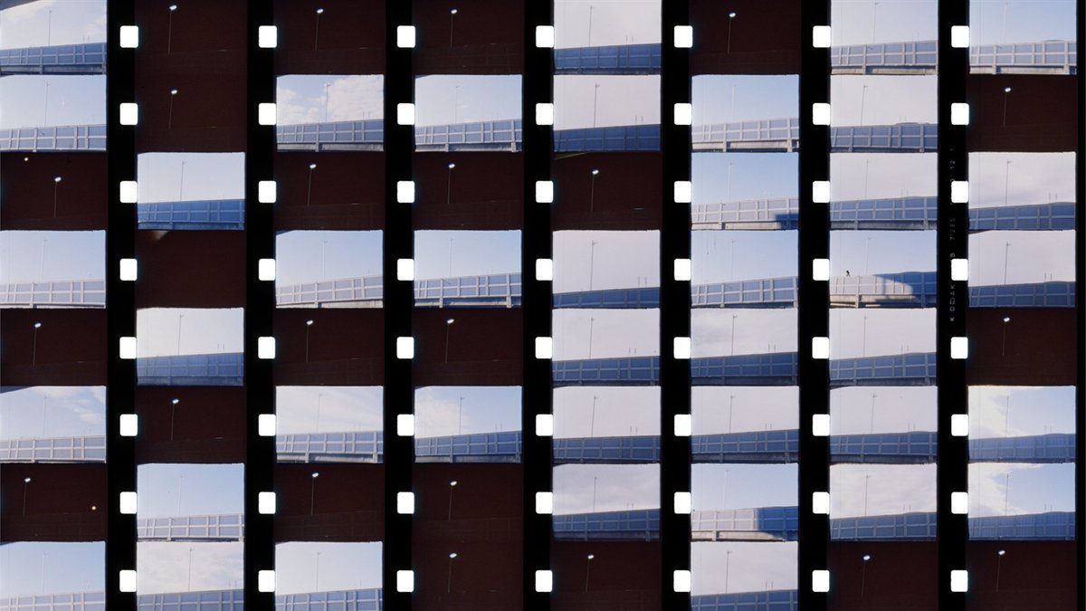 Image_forum's tweet image. 現在、参加者募集中の「ガタゴトフィルムワークショップ:日記映画の楽しみ方」ですが、ご好評につき、募集定員を少し追加しております。
ぜひこの機会にガタゴトフィルムの世界をご体験ください!
お申し込みはこちらのリンクから↓
imageforum-ss25a.peatix.com/view