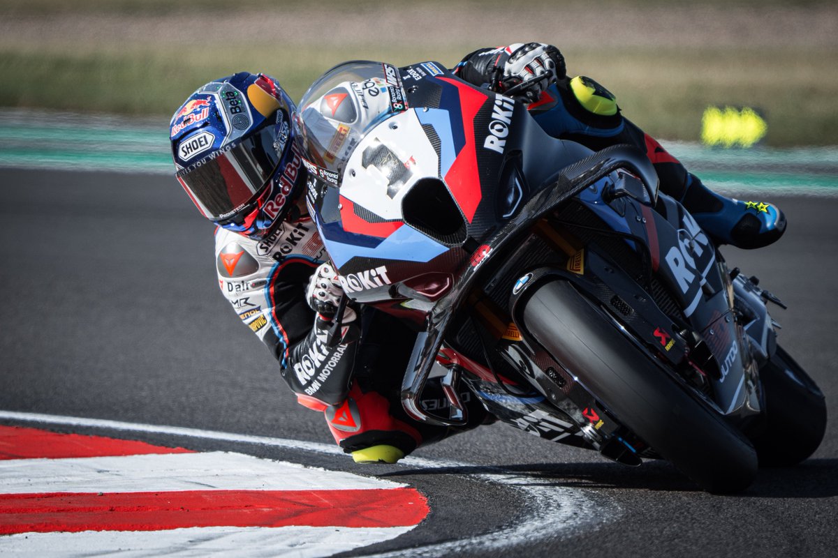 everythingmrace's tweet image. Toprak Razgatlıoğlu leads the opening session in Hungary in P1 ahead of Sam Lowes and Andrea Iannone!
📸 BMW
#WorldSBK