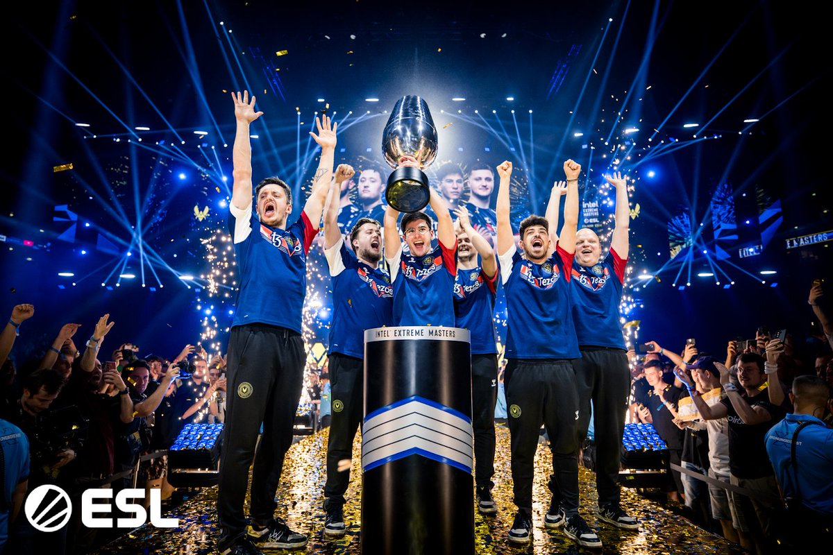 FACEIT Juli4n (@th3other0ne) on Twitter photo Hey everyone! I will be at <a href="/ESLCS/">ESL Counter-Strike</a> #IEM Cologne next week for all three arena days!🔥
Who else is on-site? Let's connect!😎 Hey everyone! I will be at <a href="/ESLCS/">ESL Counter-Strike</a> #IEM Cologne next week for all three arena days!🔥
Who else is on-site? Let's connect!😎