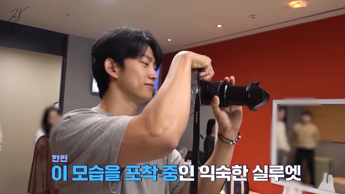 2piems_'s tweet image. taecyeon is such a proud dad