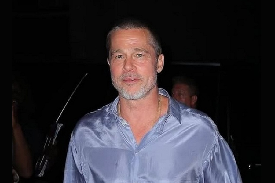 Oh Women (@oh_women) on Twitter photo Brad Pitt is pleased with Jennifer Aniston's new romance
ohwomen.in/post/brad-pittā¦
#BradPitt <a href="/jmscrts/">Jim Curtis</a> #AngelinaJolie #Jennifer #HollywoodNews #CelebrityBuzz #F1Movie #BradAndJen #HollywoodLove #CelebrityCouples #JenAniston #NewBeginnings #FamousExes <a href="/OhWomen/">Women Can Do It All</a> Brad Pitt is pleased with Jennifer Aniston's new romance
ohwomen.in/post/brad-pittā¦
#BradPitt <a href="/jmscrts/">Jim Curtis</a> #AngelinaJolie #Jennifer #HollywoodNews #CelebrityBuzz #F1Movie #BradAndJen #HollywoodLove #CelebrityCouples #JenAniston #NewBeginnings #FamousExes <a href="/OhWomen/">Women Can Do It All</a>