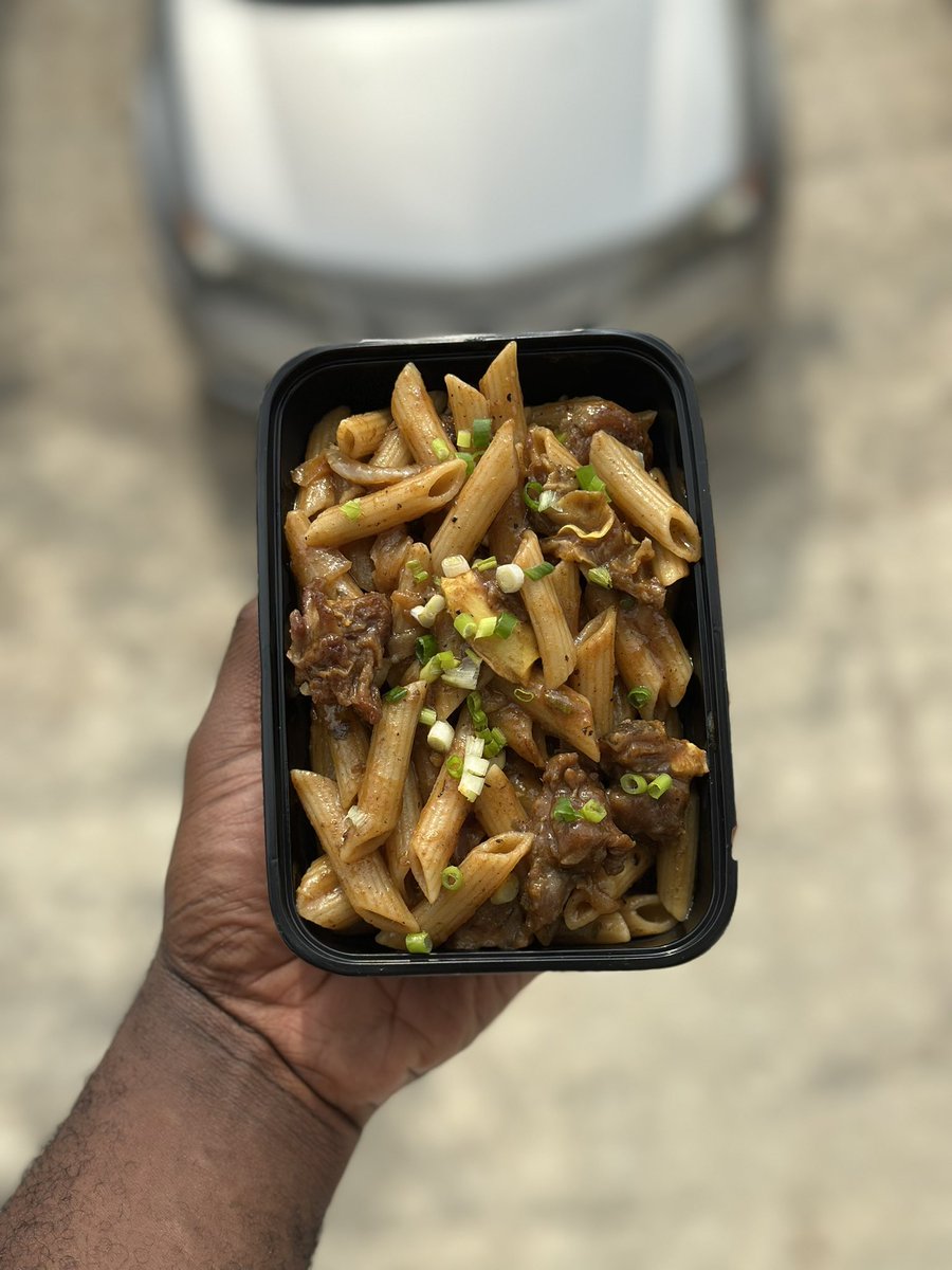 chezro(Pronounced as Shay Ro) tweet media