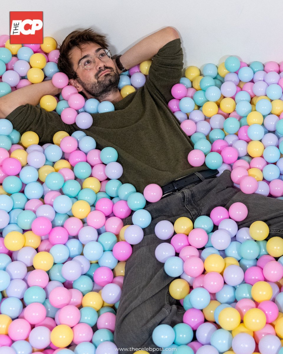 thecelebpost's tweet image. Linguist and author Adam Aleksic strikes a thoughtful pose against the vibrant backdrop of New York, blending intellect with city edge in one perfect shot.

#AdamAleksic #LinguistLife #AuthorVibes #NYCStyle #IntellectualAesthetic #thecelebpost