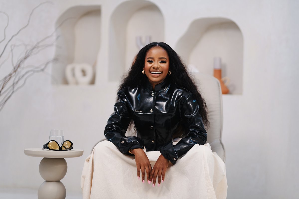 BuzzLifenews's tweet image. 10 years: Pamela Mtanga on winning the Style Influencer of the Year
Read: shorturl.at/0G9kc