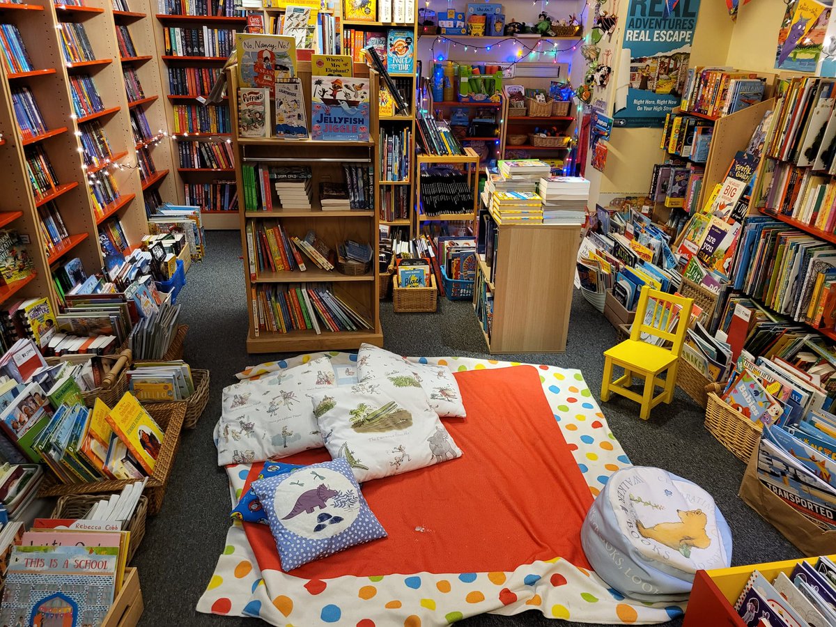 Furtherfrom's tweet image. It's Friday, it's still the summer holidays (despite the gloom!), and that means we've got a FREE storytelling session right here in the shop at 2pm!
Come and claim your place on the story rug, lovely and cool downstairs! #ChooseBookshops