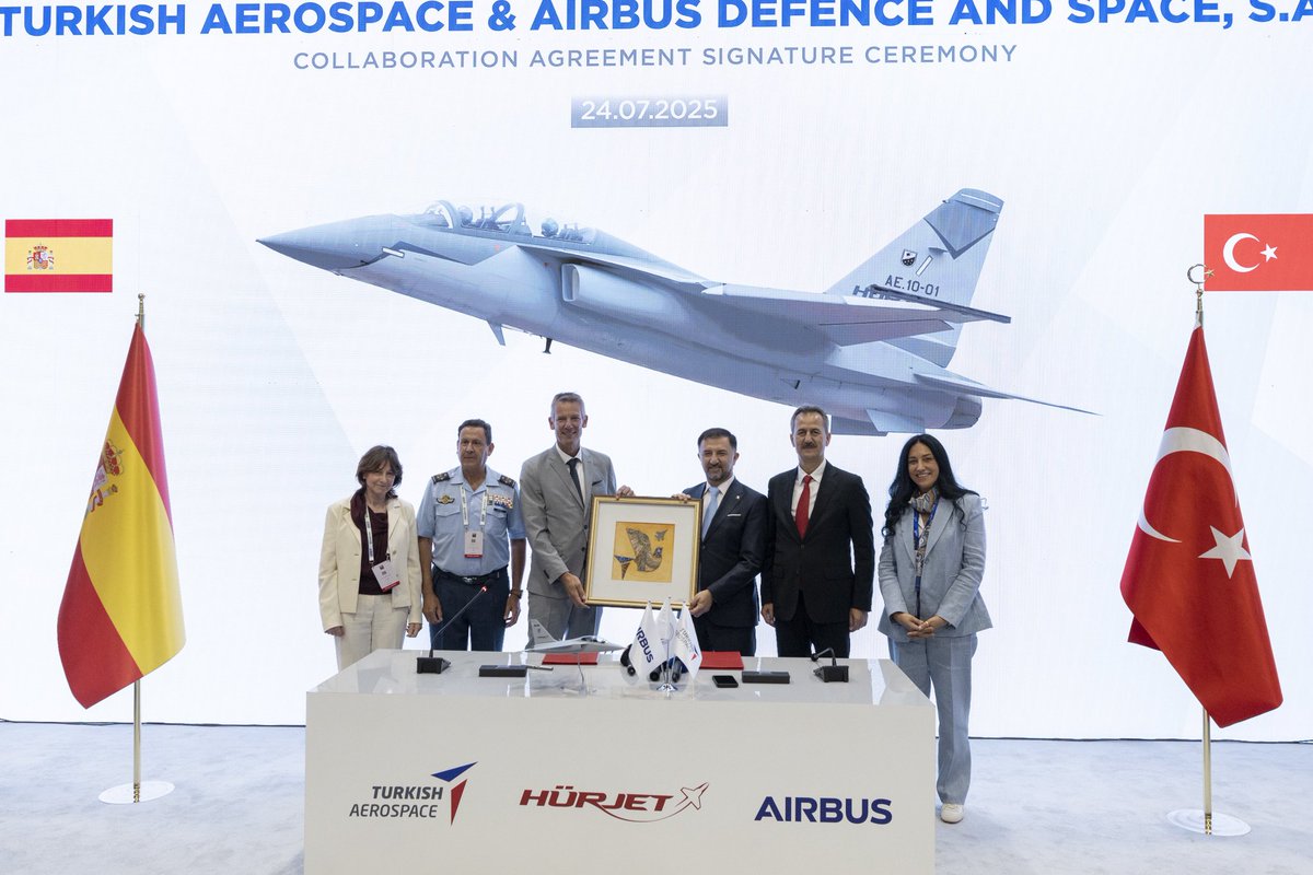 dronesdeguerra's tweet image. 🇪🇸🇹🇷Se ha anunciado el número de HÜRJET que se exportarán a España!
@TUSAS_TR y @AirbusDefence han firmado un memorando de entendimiento para el suministro de hasta 30 HÜRJET a España