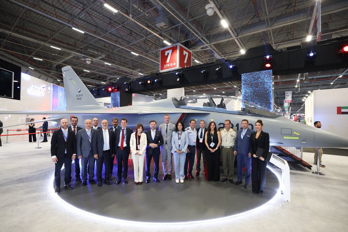 dronesdeguerra's tweet image. 🇪🇸🇹🇷Se ha anunciado el número de HÜRJET que se exportarán a España!
@TUSAS_TR y @AirbusDefence han firmado un memorando de entendimiento para el suministro de hasta 30 HÜRJET a España